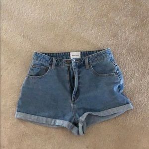 High waisted denim shorts with cuffs